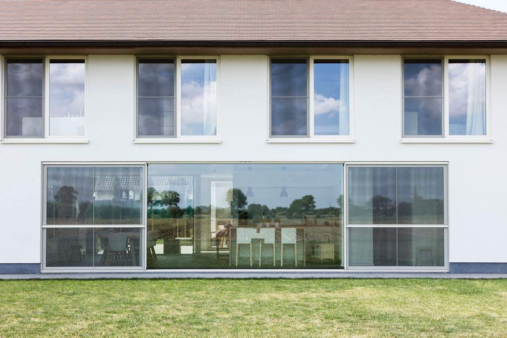 fenêtres en aluminium blanc